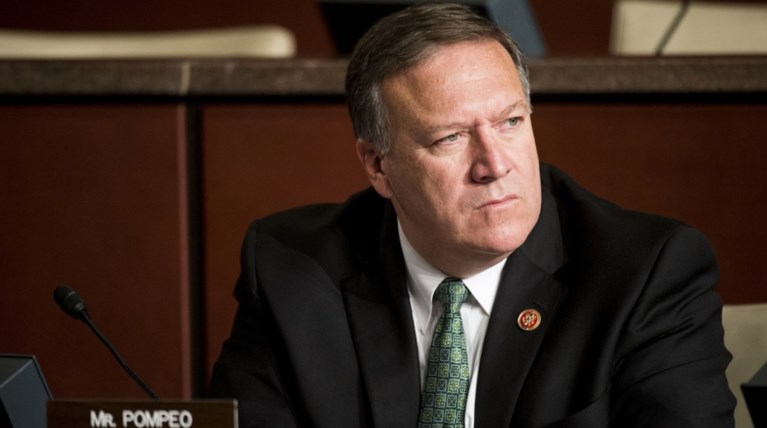 Ποιός είναι ο νέος διευθυντής της CIA, που πρότεινε ο Τράμπ