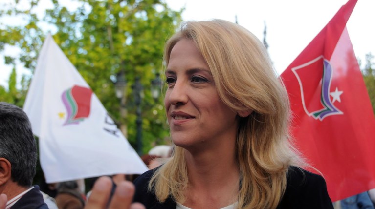 Στην Περιφέρεια ο λογαριασμός των 900€ για το γεύμα της Δούρου