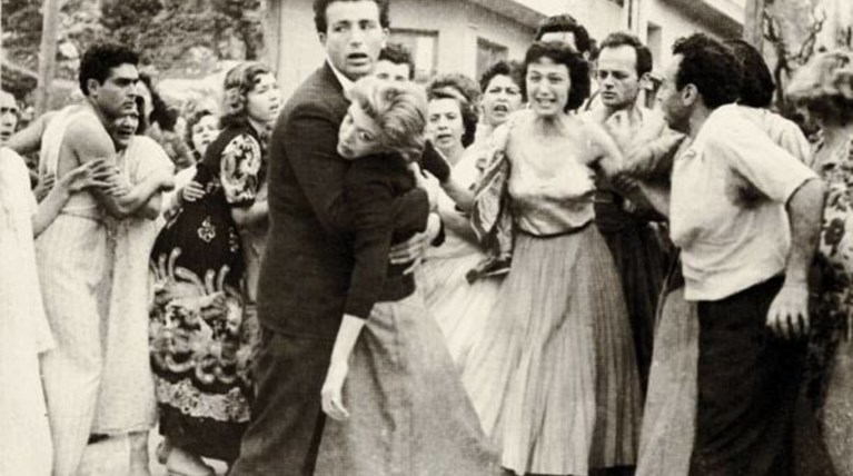 «Στέλλα κρατάω μαχαίρι». Πρωτακούστηκε σαν σήμερα