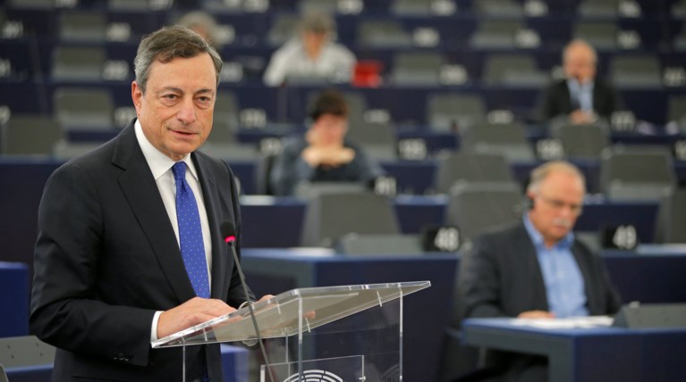 Υπεραμύνθηκε της νομισματικής πολιτικής της ΕΚΤ ο Μάριο Ντράγκι