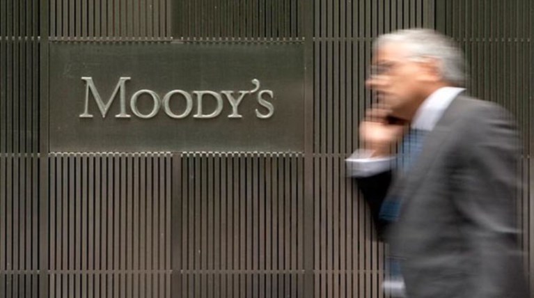 Η Μοοdy's  αναβάθμισε τις προοπτικές των ελληνικών τραπεζών