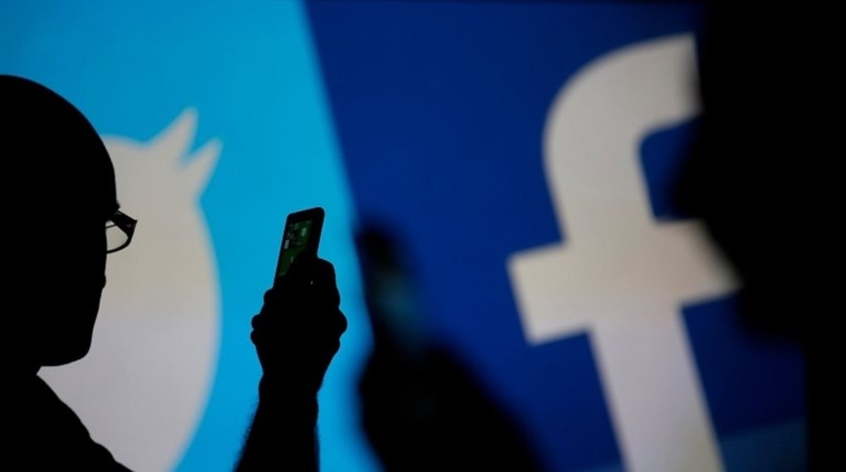 Τα social media απειλούν το μυαλό και την εργασία μας