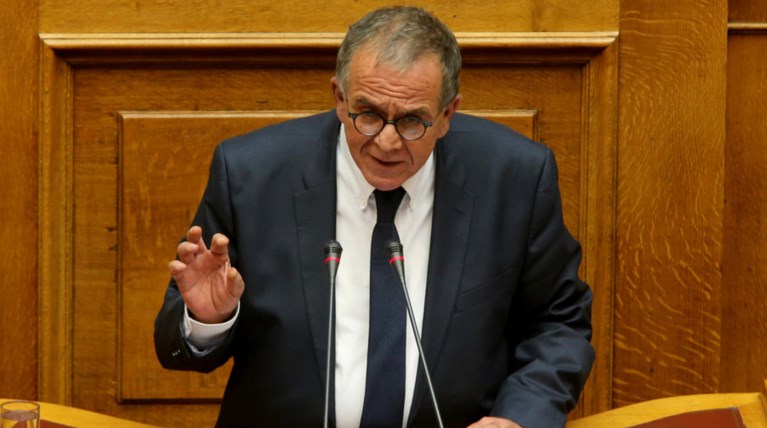 Μουζάλας κατά βουλευτή του ΣΥΡΙΖΑ για το προσφυγικό