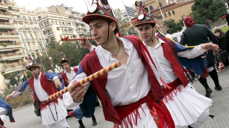 Εθιμο που χάνεται στα βάθη της ιστορίας:Οι Μωμόγεροι σε κατάλογο της Unesco