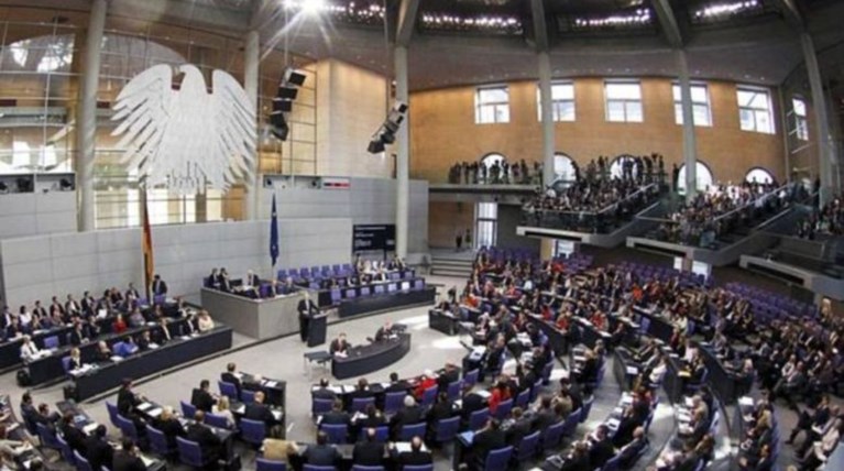 Γερμανία: Κοινωνικό επίδομα μόνο μετά από 5 χρόνια δουλειάς