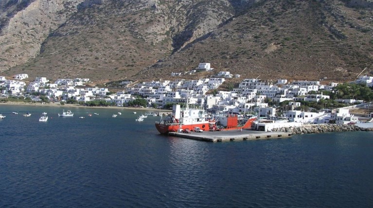 50χρονος χτυπήθηκε από φορτηγό στο λιμάνι της Σίφνου