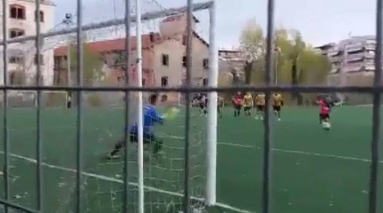 Μόνο στην Ελλάδα: Αντί για γκολ ο διαιτητής έδειξε κόρνερ!- VIDEO