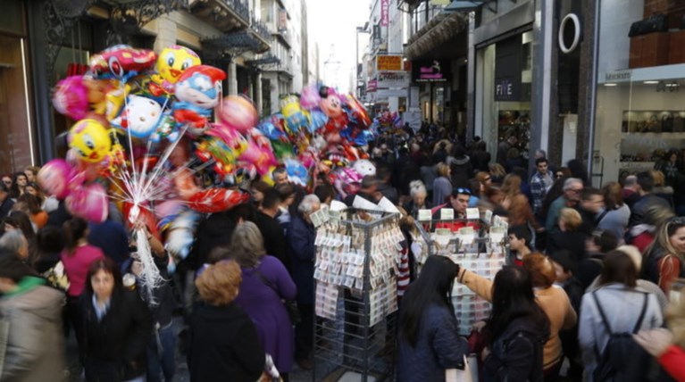 Ανοικτά καταστήματα τις δύο ερχόμενες Κυριακές - Το εορταστικό ωράριο