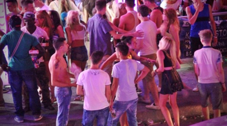 Δικαστική αυλαία στο θρίλερ με τη δολοφονία νεαρού στη Ζάκυνθο