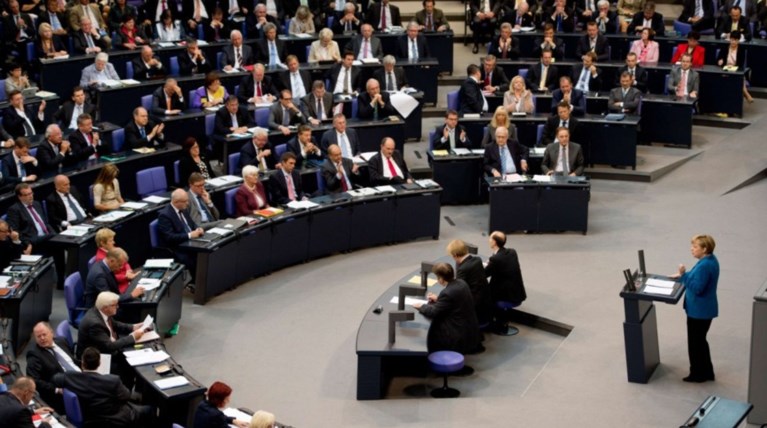 Γερμανοί βουλευτές απειλούν με αποχώρηση από το ελληνικό πρόγραμμα