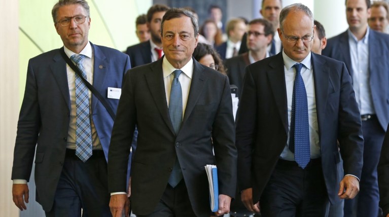 Reuters: H EKT σχεδίαζε πιο γενναία τόνωση από αυτήν που ανακοίνωσε