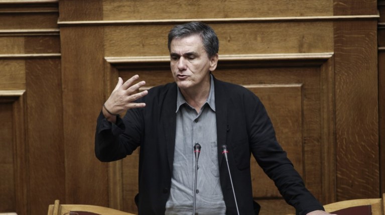 Ποια γιαγιά έστειλε «πεσκέσι» πορτοκαλόπιτα στον Τσακαλώτο