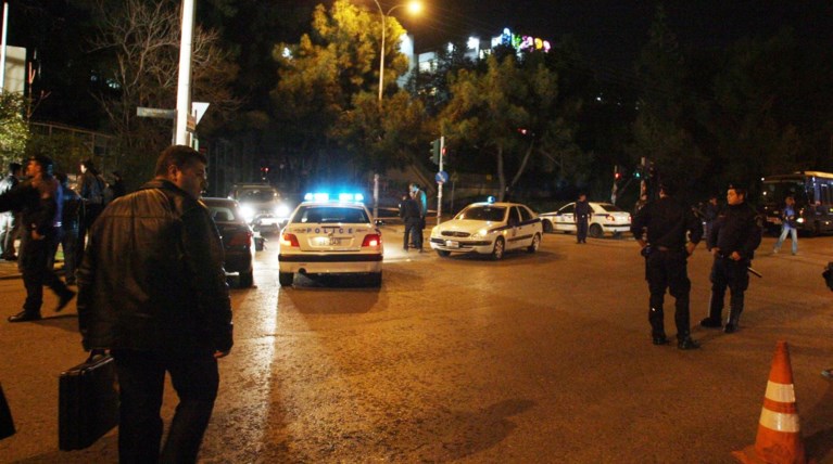 Νέο έγκλημα στην Αθήνα: Νεκρός από πυροβόλο όπλο στην πλατεία Αττικής