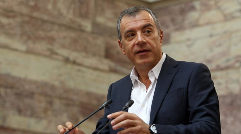 Αγριο τρολάρισμα Θεοδωράκη σε ΣΥΡΙΖΑΝΕΛ για την Χρ.Αυγή