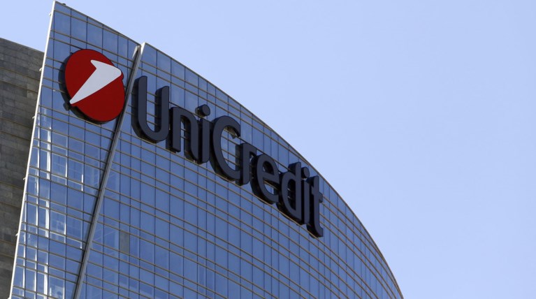 H ιταλική τράπεζα Unicredit διώχνει 14.000 άτομα και ψάχνει 13 δισ. ευρώ