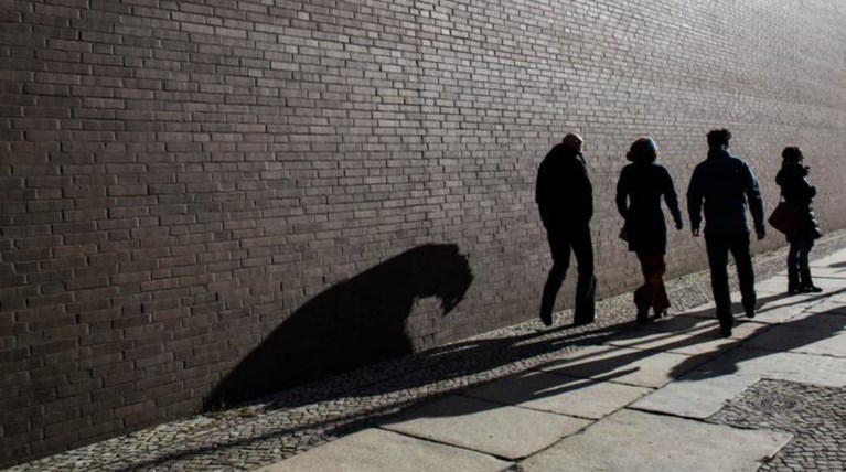 Στοιχεία σοκ από Αχτσιόγλου: 125.000 άτομα παίρνουν κάτω από 100€ το μήνα