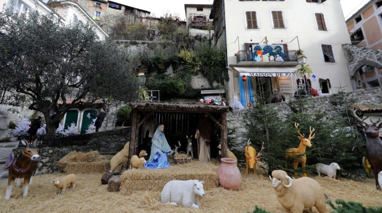 Λουσεράμ: Το ορεινό χωριό της Γαλλίας με τις 450 φάτνες