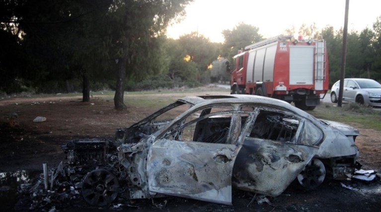 Υφαντής: Κλεμμένα τα δύο οχήματα που χρησιμοποίησαν οι ληστές
