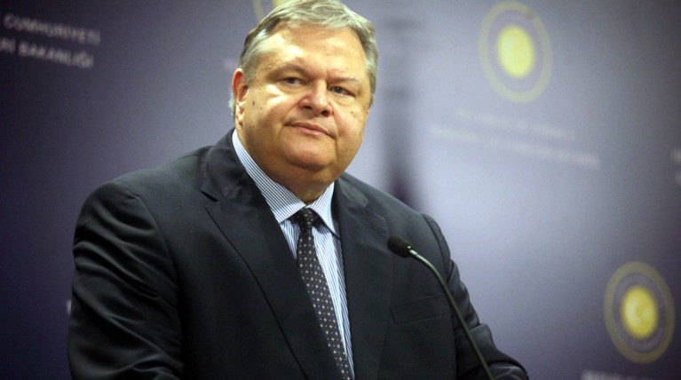 Αγριο καρφί Βενιζέλου σε Γιώργο για τις φήμες ότι πάει στη ΝΔ