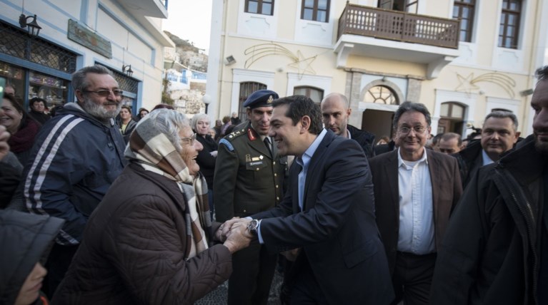 Πώς ο «μποναμάς» του Τσίπρα γυρίζει μπούμερανγκ