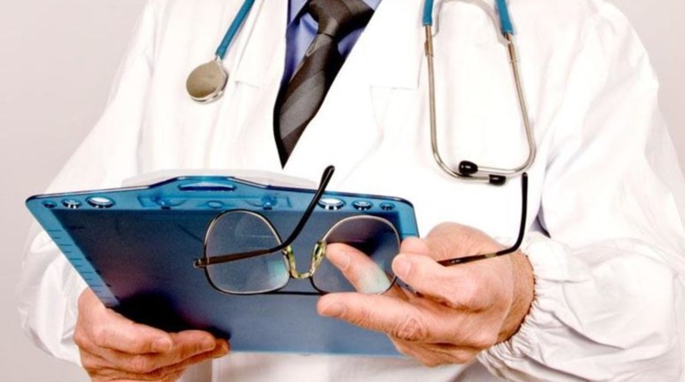 Γυναικολόγος έκανε άμβλωση σε 40χρονη που δεν ήταν έγκυος-Απίστευτη υπόθεση