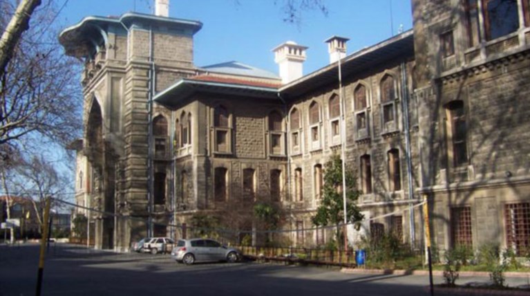 Απαγόρευσαν τα Χριστούγεννα σε γερμανικό σχολείο της Πόλης