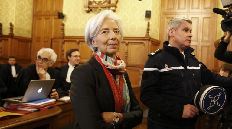 NYT: Η καταδίκη της Λαγκάρντ θα περιπλέξει το ελληνικό ζήτημα