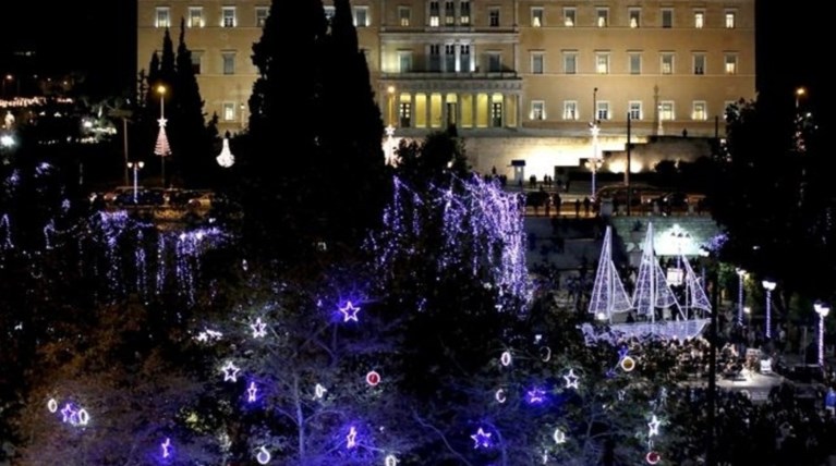 Εκατό λόγοι για να κάνεις Χριστούγεννα στην Αθήνα