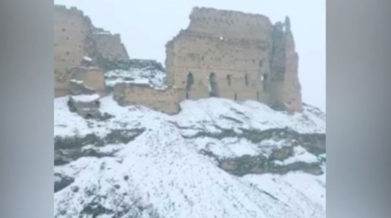 «Λευκή μέρα» σε πόλη της Συρίας: Χιόνισε για πρώτη φορά μετά από 25 χρόνια