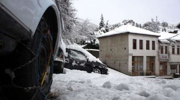 Που χρειάζονται αλυσίδες σε Μακεδονία και Πελοπόννησο