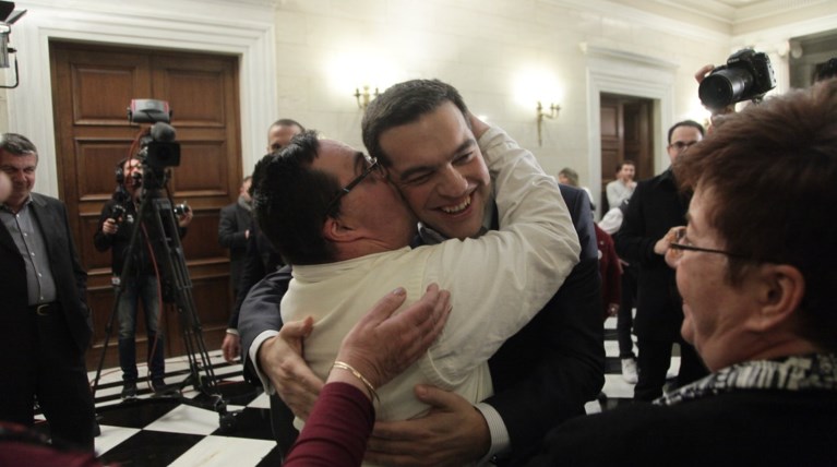 Παιδιά με σύνδρομο Down είπαν τα κάλαντα στον Αλέξη Τσίπρα