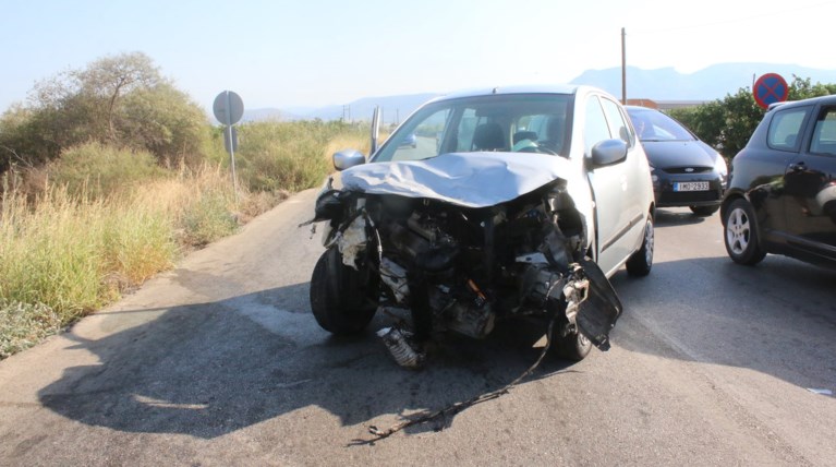 Δεκαπέντε νεκροί σε τροχαία & 25.607 παραβάσεις τον Δεκέμβριο