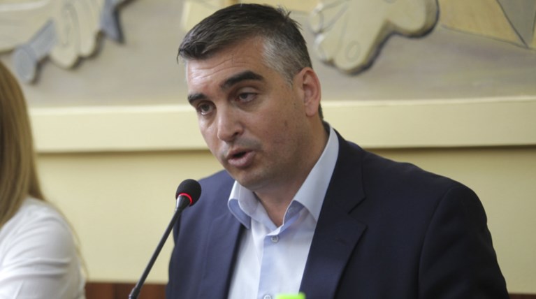 Δήμαρχος Ελληνικού: Ο Μουζάλας «ξέχασε» τους πρόσφυγες στο Δήμο μας