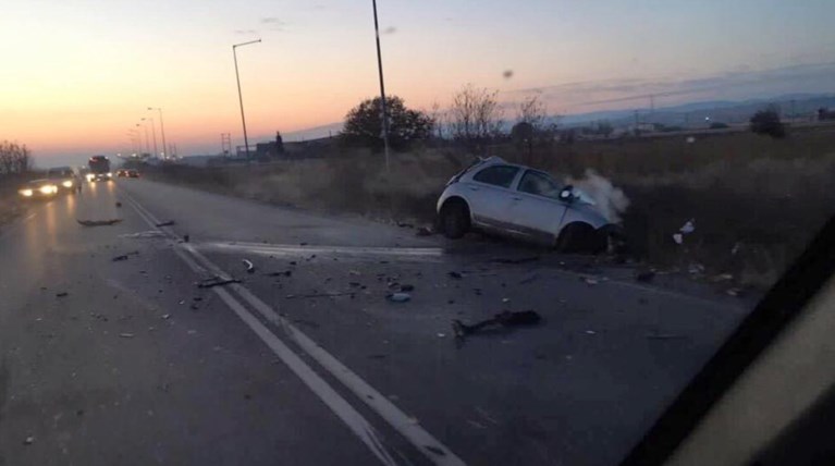 Μάνα και παιδάκι νεκροί σε σύγκρουση ΙΧ με πυροσβεστικό