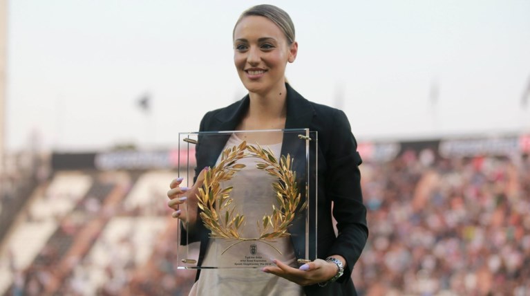 Η Αννα Κορακάκη χτυπάει τατουάζ και λέει πότε πόνεσε πιο πολύ - φωτό -