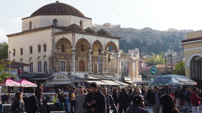 Spiegel: Το νέο σύστημα εισφορών ευνοεί τους φοροφυγάδες