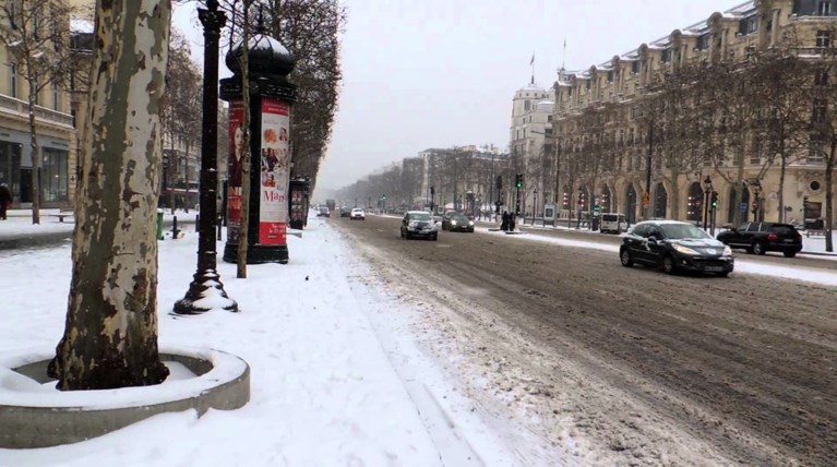 Γαλλία: Πέντε νεκροί σε δυστύχημα λόγω πάγου