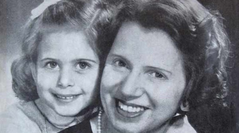 Αγαπημένη Θεία Λένα. Η ζωή και το έργο της Αντιγόνης Μεταξά