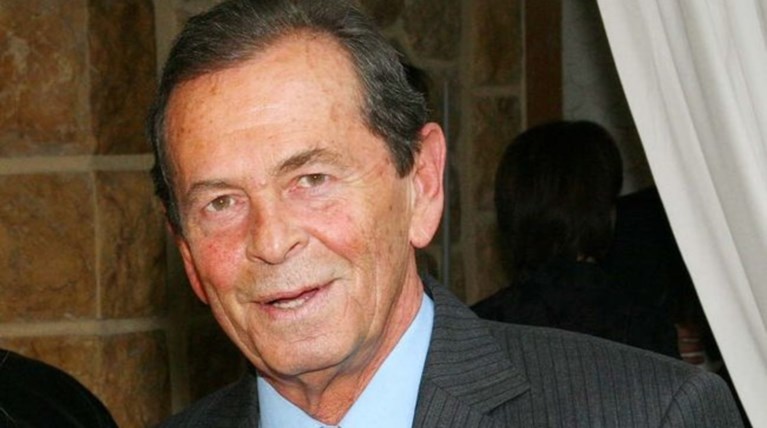 Νεκρός βρέθηκε στο Κολωνάκι ο μάνατζερ των Beatles Αλέξης Μάρδας