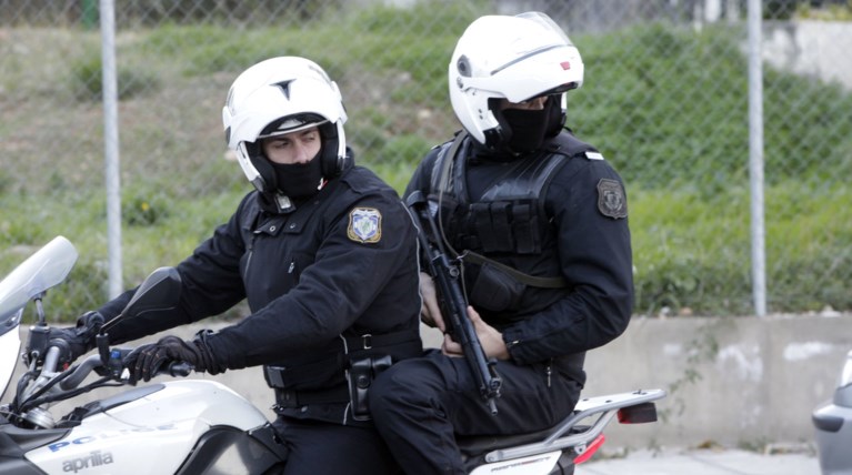 Kινηματογραφική καταδίωξη εμπόρων ναρκωτικών στη Βουλιαγμένη