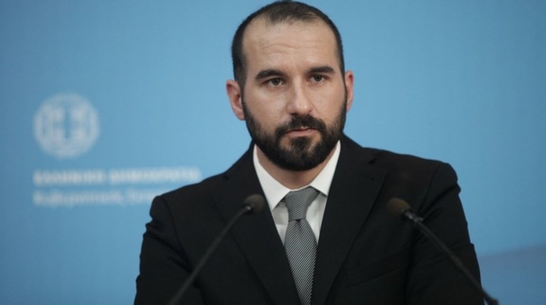 Δεν θα δεχτούμε νέα μέτρα λέει ο υπουργός Επικρατείας