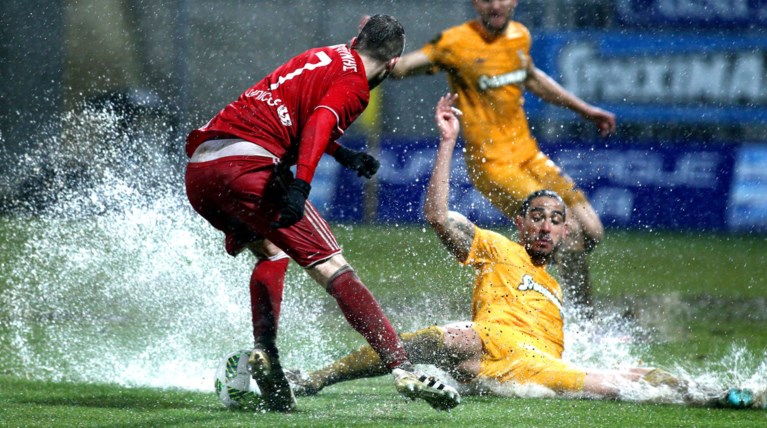 Super League : Αστέρας Τρίπολης-Ολυμπιακός 0-0