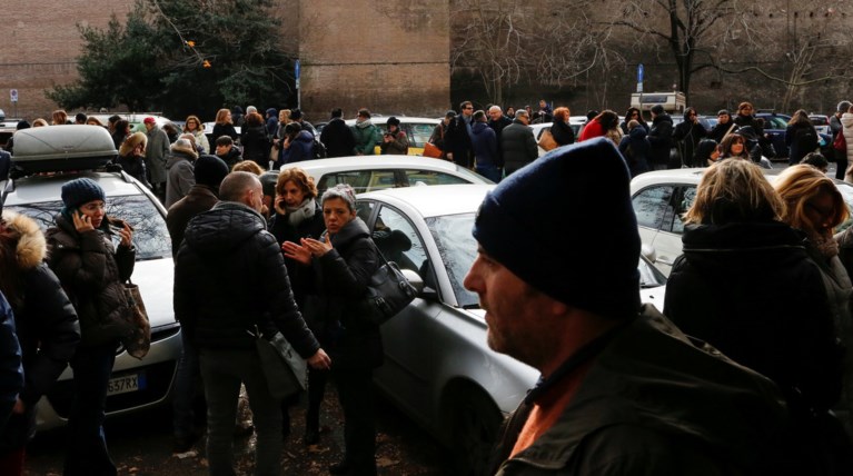 Σείεται η γη στην κεντρική Ιταλία με έναν νεκρό-χιονοστιβάδα σε ξενοδοχείο