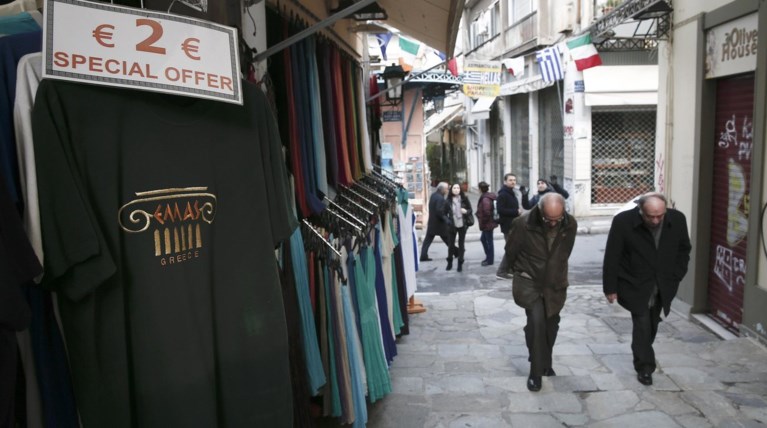 Τη διάλυση της μεσαίας τάξης καταγράφει έρευνα της ΓΣΕΒΕΕ