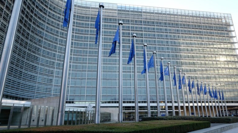 Dpa: Καταστροφικό σενάριο η αναζωπύρωση της ελληνικής κρίσης