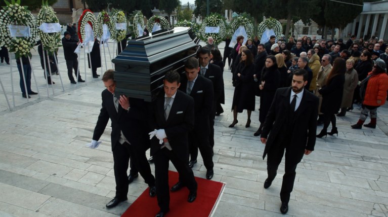 Το τελευταίο αντίο στον μεγάλο σκηνοθέτη Σπύρο Ευαγγελάτο
