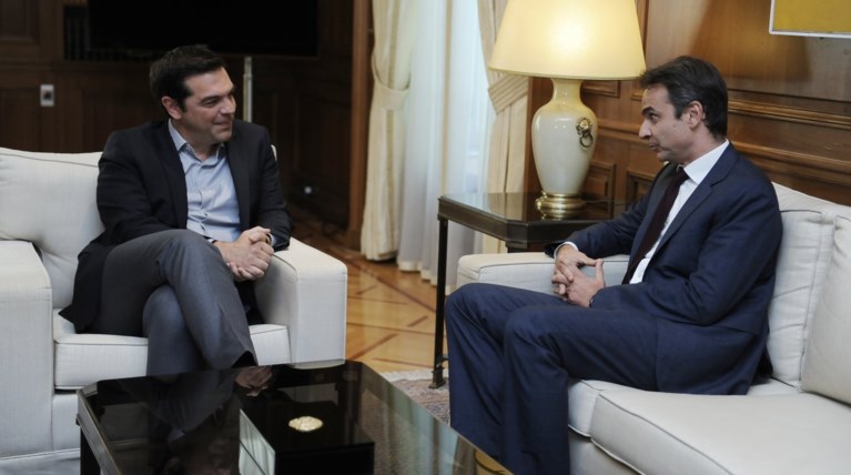 Ούτε λέξη για εκλογές στην απάντηση του Μαξίμου στον Μητσοτάκη