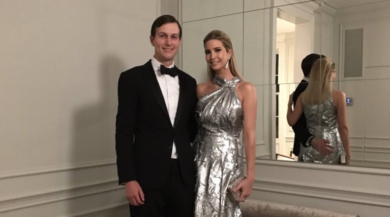 «Ας φάνε παντεσπάνι»: Η Ιβάνκα σφυροκοπείται για μια απερίσκεπτη φωτογραφία