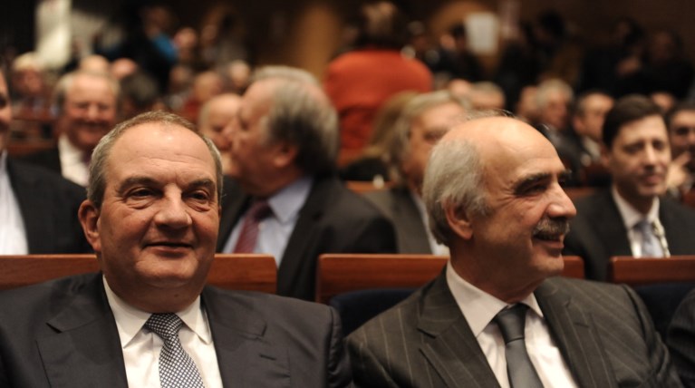 Ο Καραμανλής σε παρουσίαση βιβλίου για την ελληνική οικονομία