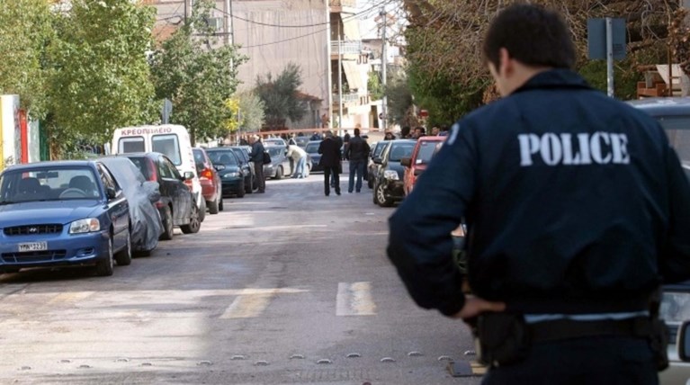 Ληστές απείλησαν 85χρονη με κατσαβίδι στο σπίτι της